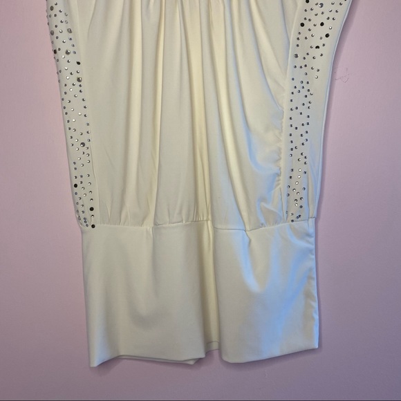 2/$10 ✨ Boyet Fajardo Off Shoulder Top - Picture 4 of 7